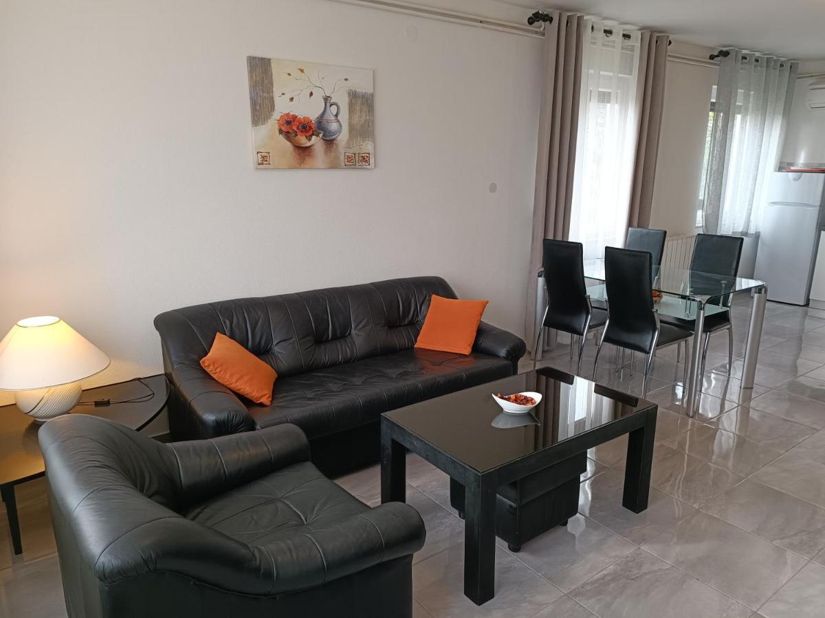 Apartments Mira Krk クルク エクステリア 写真
